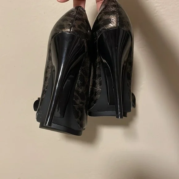 Steve Madden Leopard Print heels - Picture 3 of 5
